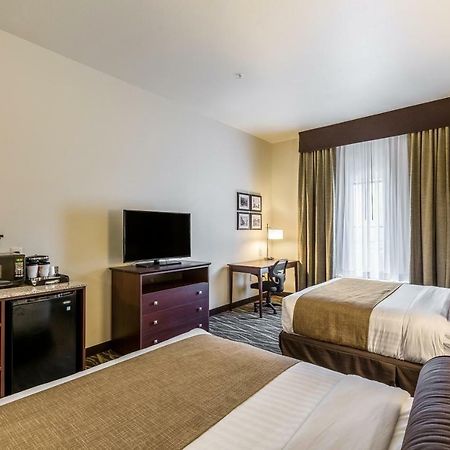 Cobblestone Hotel & Suites - Стивънс Пойнт Екстериор снимка