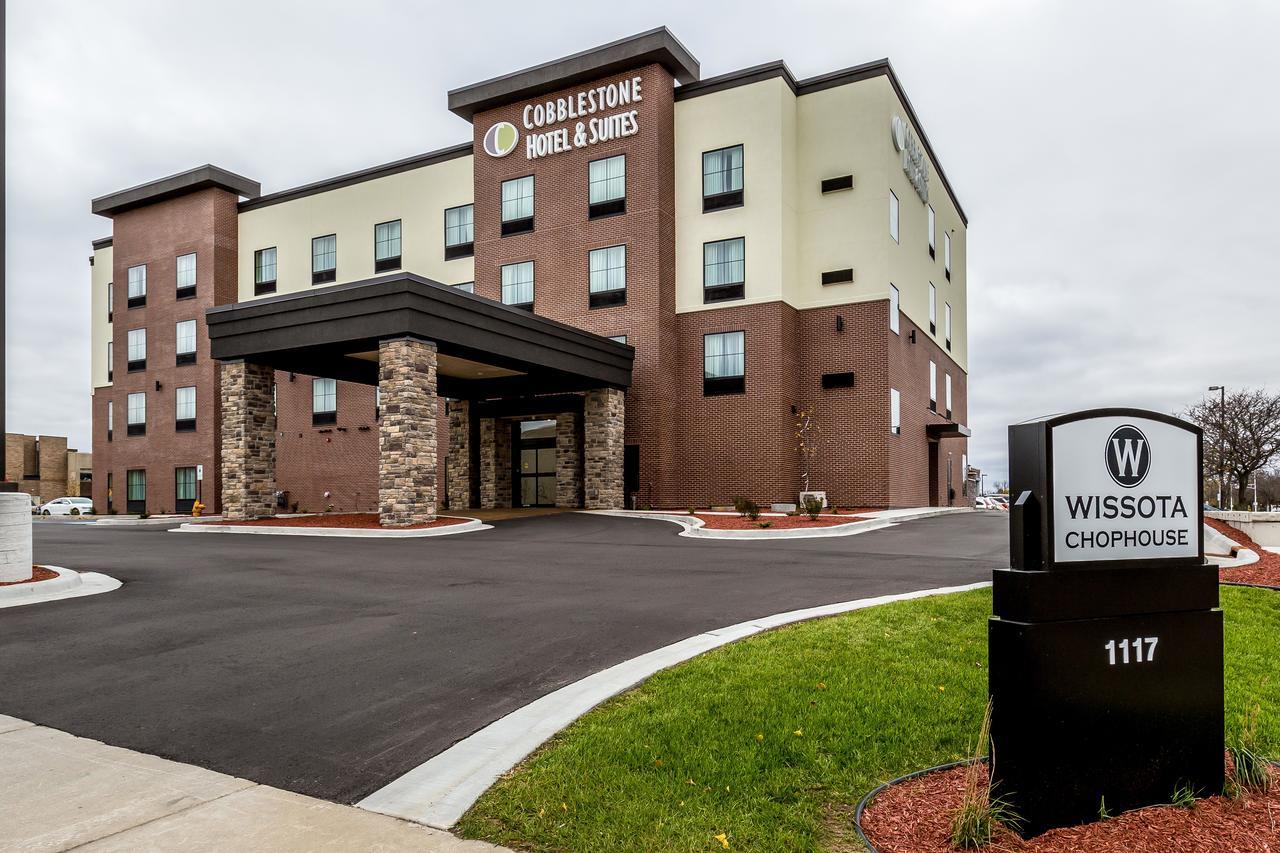 Cobblestone Hotel & Suites - Стивънс Пойнт Екстериор снимка